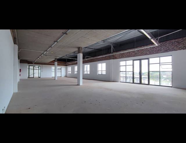 2,230M² WAREHOUSE TO LET IN HIGHVELD